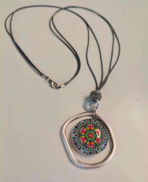 Aurascudo – Boho Handmade Mandala Glass Pendant Necklace